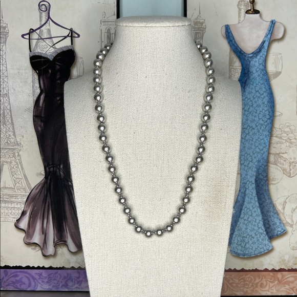 Monet light gray faux pearls hand, tied 9 inch drop - Picture 1 of 4